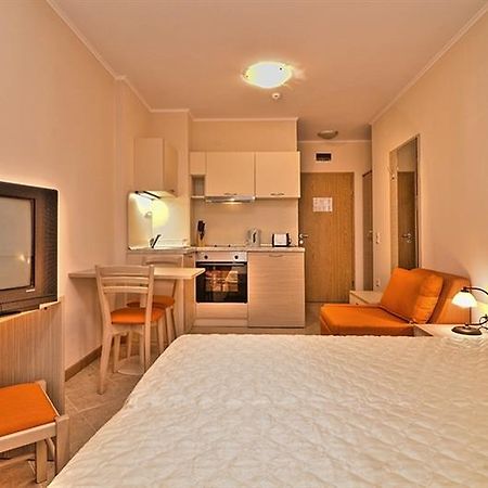 Royal Sun Private Apartments Сонячний Берег Екстер'єр фото